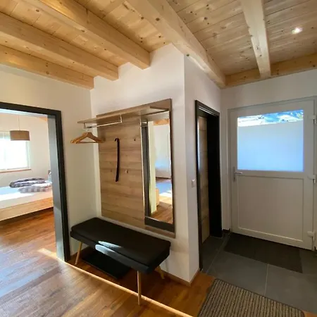 Haus Anton Lebt Apartamento *