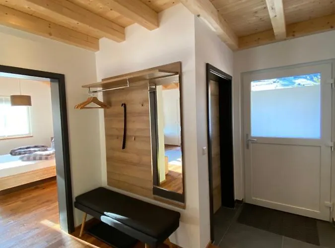 Haus Anton Lebt Lägenhet *